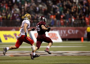 乐鱼体育App下载-球迷故事：那些追逐偶像的青春岁月，球迷算不算追星