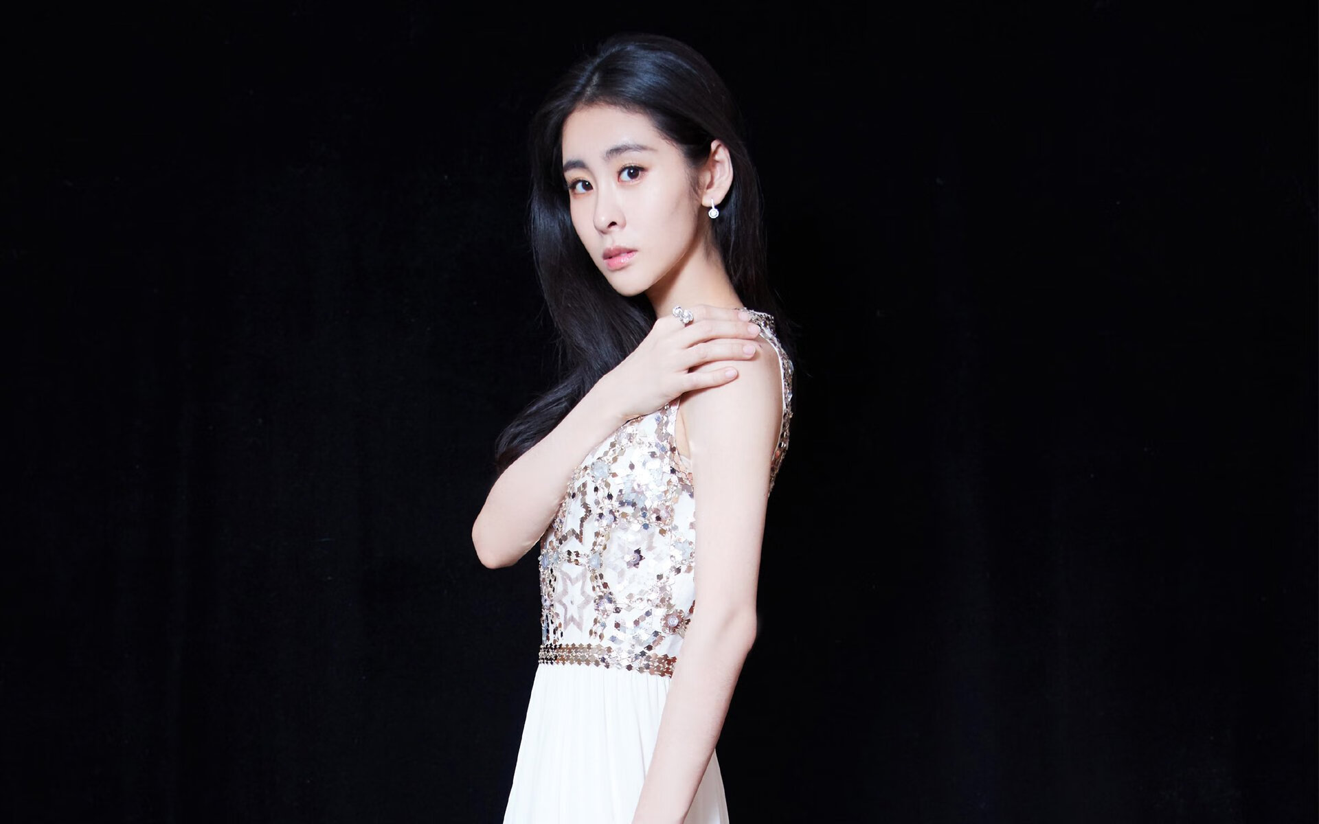 Leyu Sport登录入口-落选国家队名单后球员发声表达继续努力的决心，国家队入选公告